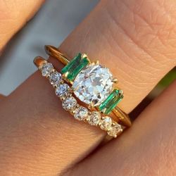 Three Stone Cushion Cut White & Emerald Sapphire Bridal Set