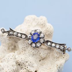 Vintage Halo Oval Cut Blue Sapphire Brooch For Women