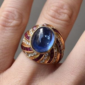 Vintage Oval Cabochon Cut Blue Sapphire Engagement Ring For Women