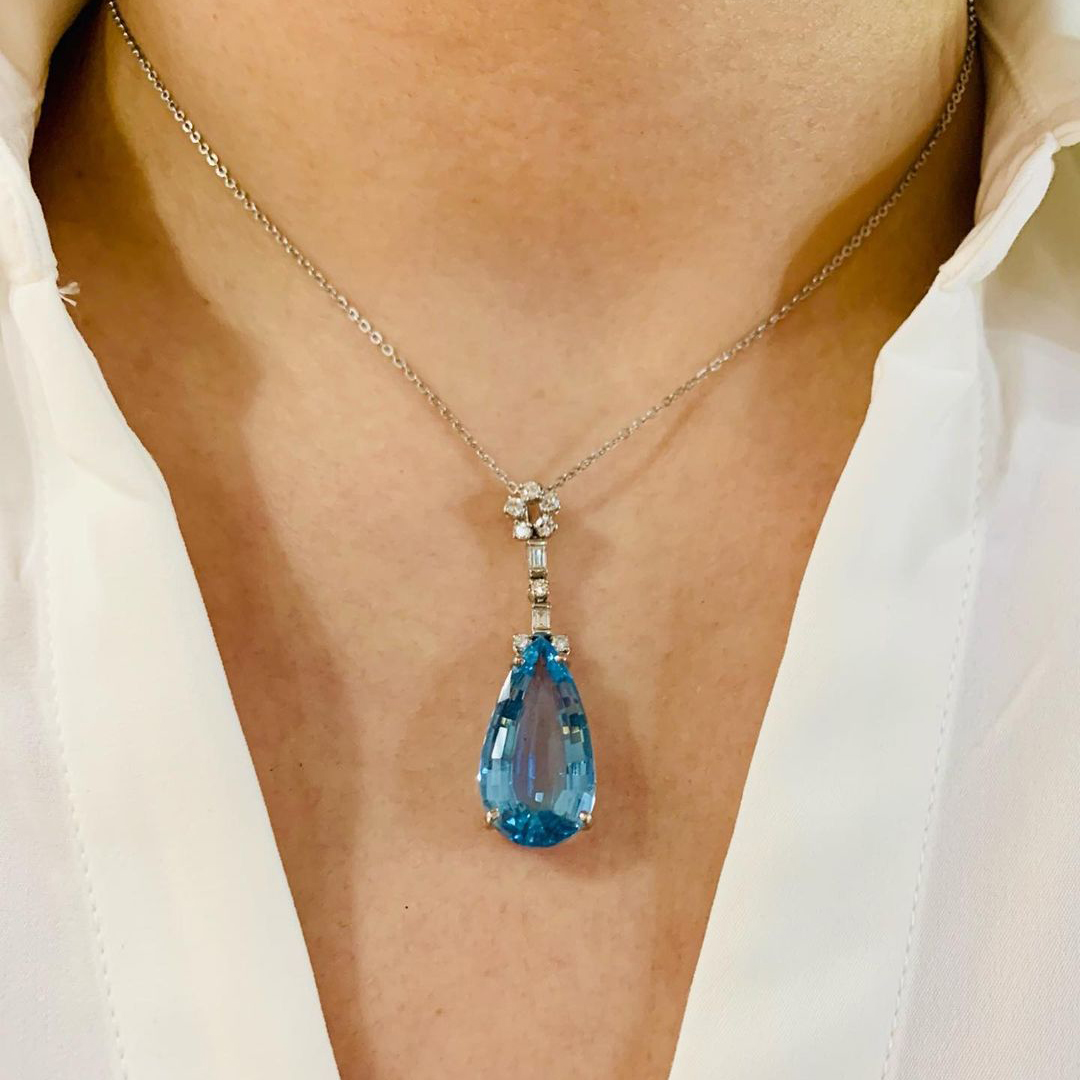 large aquamarine pendant necklace